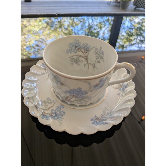Haviland Limoges Bergere France Tea Cup & Saucer 1990 Blue Floral China Gold - Picture 2 of 13